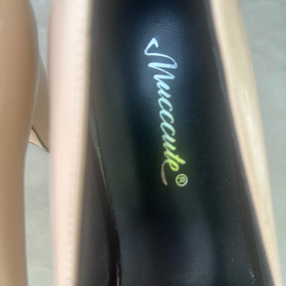 Women's Black and Tan Heels